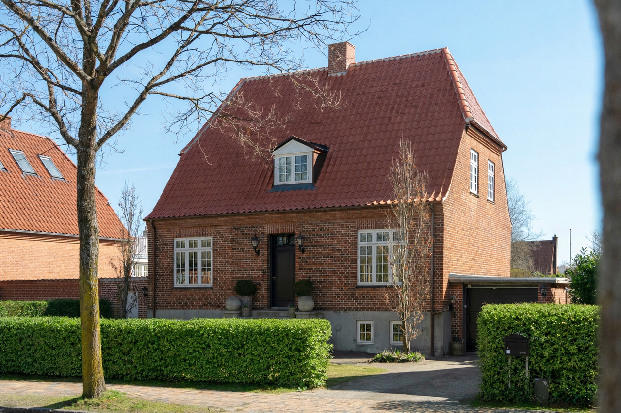 image 02